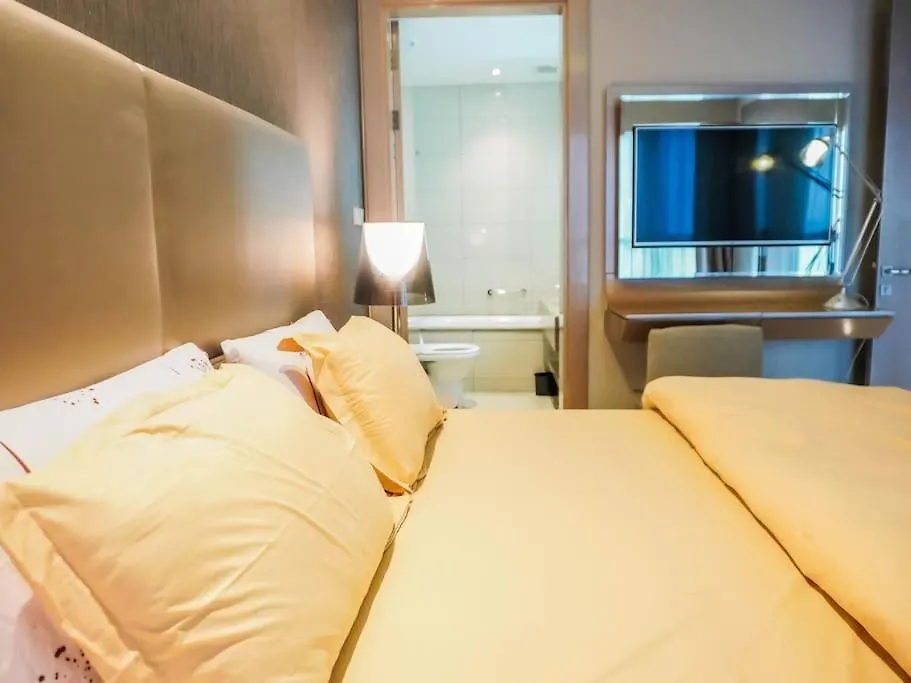 High Floor 2 Bedroom Apartment In Paramount Business Bay Dubai