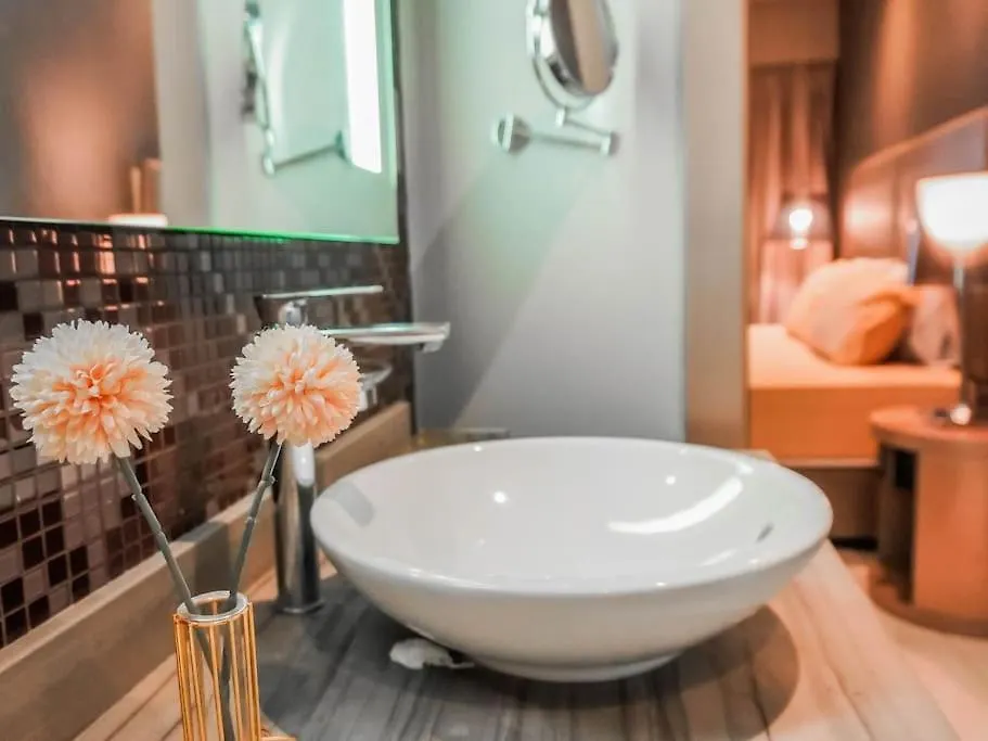 Holiday home High Floor 2 Bedroom Apartment In Paramount Business Bay Dubai United Arab Emirates